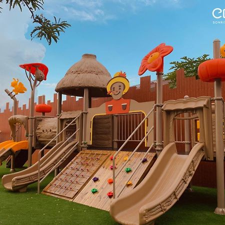 Centara Sonrisa Residences & Suites Sriracha Si Racha Eksteriør billede