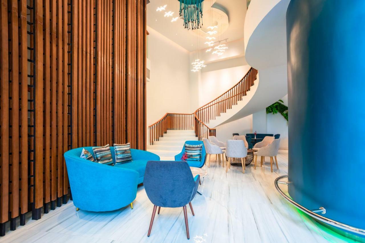 Centara Sonrisa Residences & Suites Sriracha Si Racha Eksteriør billede